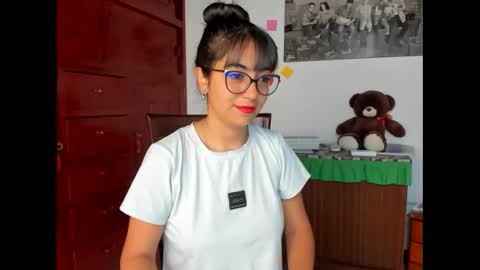 Snapshot of isabella22_1 chatting on 12/04/24, 02:26 Isabella22 1 online show from 12/04/24, 02:26