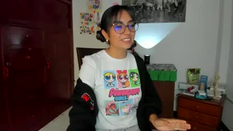 Snapshot of isabella22_1 chatting on 01/03/25, 08:43 Isabella22 1 online show from 01/03/25, 08:43