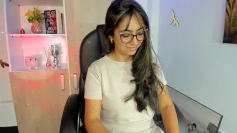 Snapshot of isabella22_1 chatting on 02/26/25, 06:54 Isabella22 1 online show from 02/26/25, 06:54