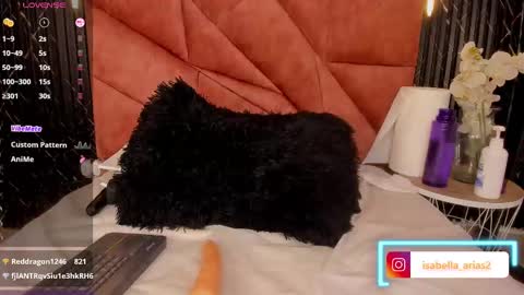 Snapshot of isabella_arias1 chatting on 02/28/25, 11:45 Isabella Arias online show from 02/28/25, 11:45
