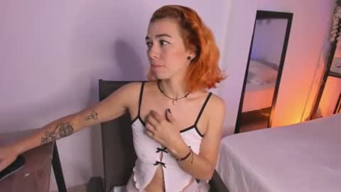 isabella online show from 11/04/25, 05:12