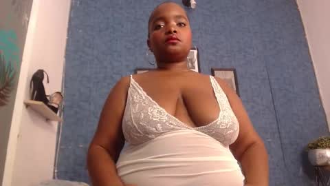 ISABELLA online show from 11/09/25, 11:41