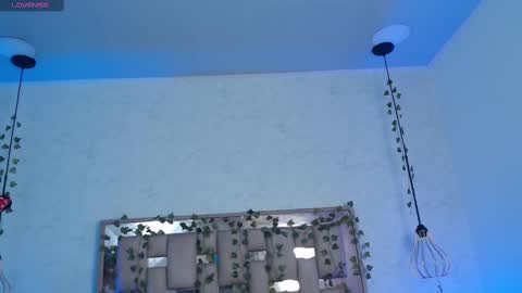 Snapshot of isabella_cherry_ chatting on 10/19/25, 06:03 Isa Online 11pm to 5am Colombia time online show from 10/19/25, 06:03