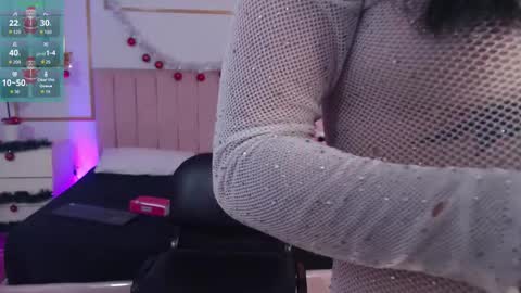 Snapshot of isabella_cherry_ chatting on 12/23/25, 03:04 Isa Online 11pm to 5am Colombia time online show from 12/23/25, 03:04