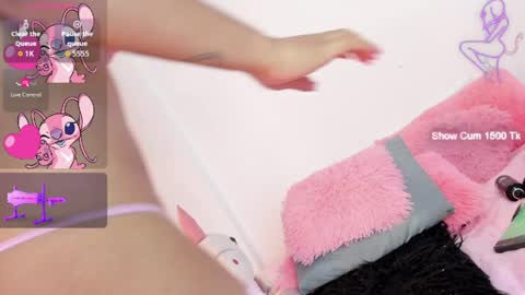 Snapshot of isabella_coronado chatting on 03/28/26, 01:00 Isabella Coronado online show from 03/28/26, 01:00