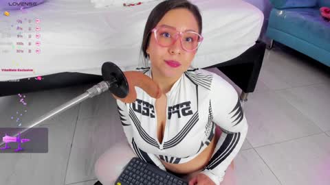 Isa online show from 01/24/25, 06:35