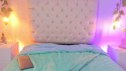   online show from 09/16/25, 08:54