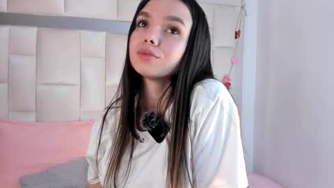 Snapshot of isabella_gomez11 chatting on 02/17/26, 08:59 isabella_gomez11 online show from 02/17/26, 08:59