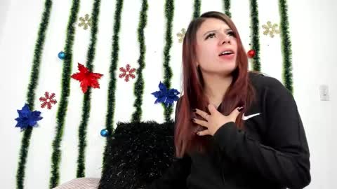 Snapshot of isabella_jaramillo chatting on 11/20/25, 12:27 isabella_jaramillo online show from 11/20/25, 12:27