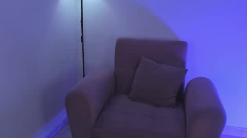 ISABELLA online show from 10/25/25, 11:21