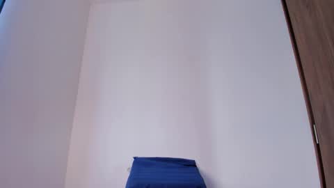  Isabel Lopez online show from 11/01/25, 12:40