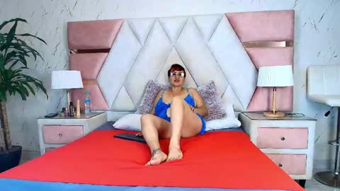 isabella_luxet online show from 05/21/26, 05:42