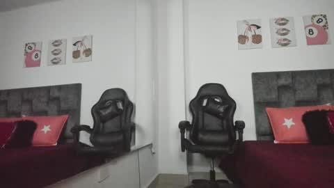Isabella Moon9 online show from 05/22/26, 11:27