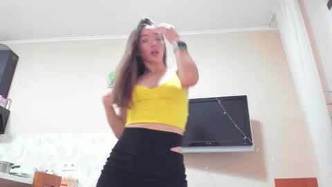 Isabella Noir online show from 10/17/25, 04:09