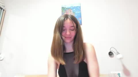Snapshot of isabella_noir88 chatting on 06/13/26, 07:12 Isabella Noir online show from 06/13/26, 07:12