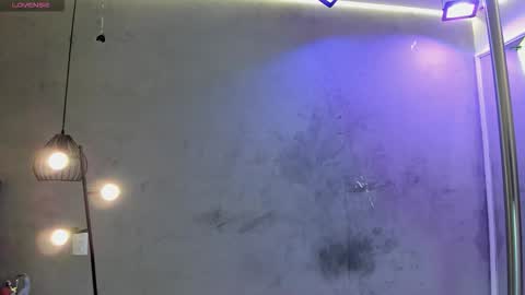 Isabella Nowa online show from 03/01/26, 11:45