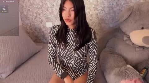 Snapshot of isabella_roberts13 chatting on 03/08/25, 08:14 isa online show from 03/08/25, 08:14