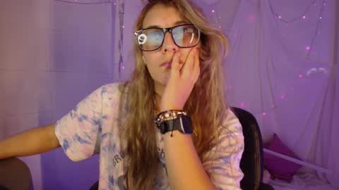 Isabella Rros online show from 02/22/26, 12:23