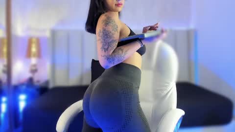 Isa  online show from 12/04/24, 09:35