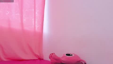 Snapshot of isabella_sex18 chatting on 12/08/24, 10:47 isabella online show from 12/08/24, 10:47