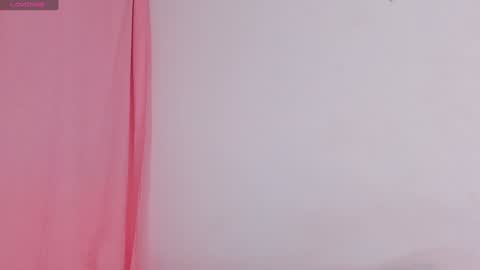 Snapshot of isabella_sex18 chatting on 12/13/24, 02:43 isabella online show from 12/13/24, 02:43