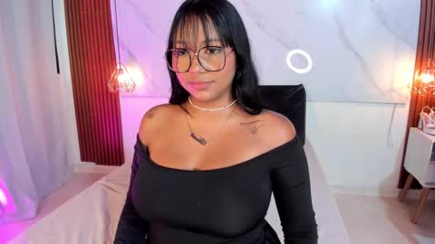 Snapshot of isabella_zc chatting on 12/20/25, 07:32 isabella zc online show from 12/20/25, 07:32