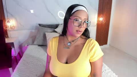 Snapshot of isabella_zc chatting on 04/28/26, 03:50 isabella zc online show from 04/28/26, 03:50