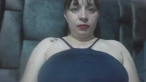 Snapshot of isabellaa_hills_ chatting on 05/11/26, 12:38 isabellaa_hills_ online show from 05/11/26, 12:38