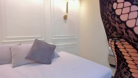 Snapshot of isabellaa_palacios chatting on 04/20/26, 03:48 isabellaa_palacios online show from 04/20/26, 03:48