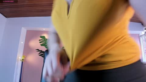 Isabella  Everyday From 0530 to 1430 Col Time online show from 02/03/25, 12:25