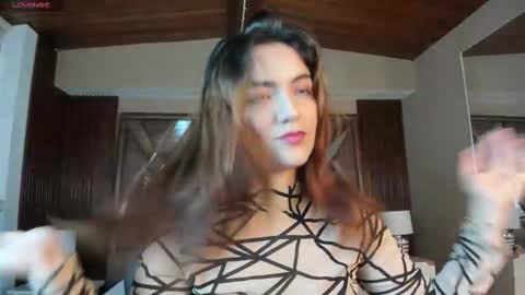 Isabella  Everyday From 0530 to 1430 Col Time online show from 11/18/25, 11:25