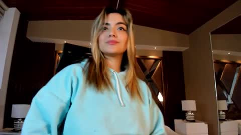 Isabella  Everyday From 0530 to 1430 Col Time online show from 02/21/26, 11:33