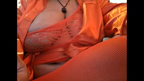 Isabella online show from 09/29/25, 05:45