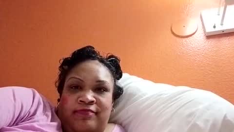 Isabella online show from 02/15/26, 01:46