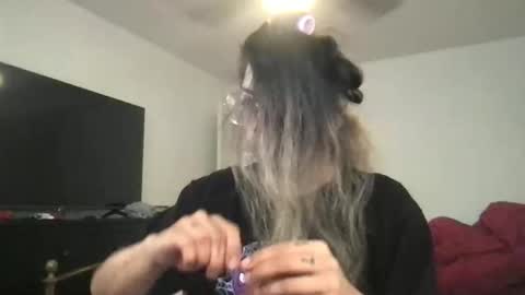 isabellaelizabeth online show from 04/13/26, 08:14