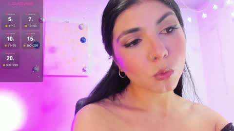 Snapshot of isabellagh1 chatting on 12/16/24, 06:16 Instagram soybella01 online show from 12/16/24, 06:16