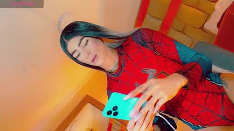 isabellagirs online show from 10/12/25, 04:17