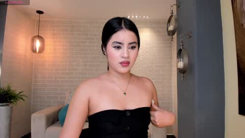 Isa Hill  online show from 01/02/25, 06:56