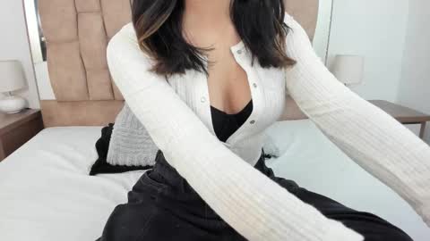 Snapshot of isabellakai chatting on 09/21/25, 08:21 isabellakai online show from 09/21/25, 08:21