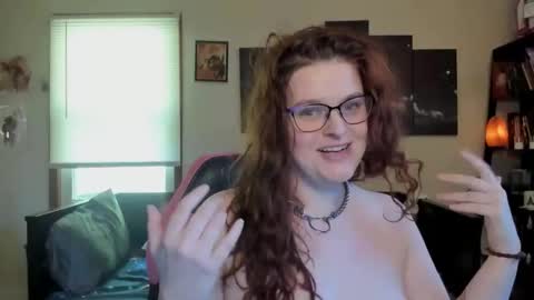 Snapshot of isabellamariedarcy chatting on 04/14/26, 08:59 isabellamariedarcy online show from 04/14/26, 08:59