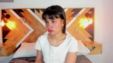Isabella  online show from 10/03/25, 11:40