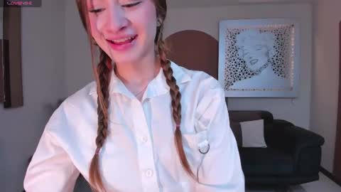 Isabella Moretti online show from 07/29/26, 05:05