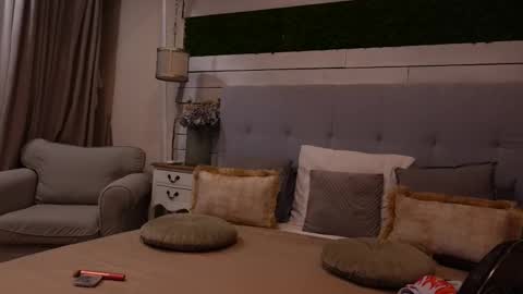 Snapshot of isabellamyst chatting on 03/08/26, 09:29 IsabellaMyst online show from 03/08/26, 09:29