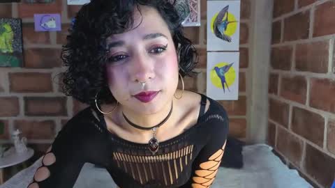Isabela Paz online show from 05/26/26, 12:56