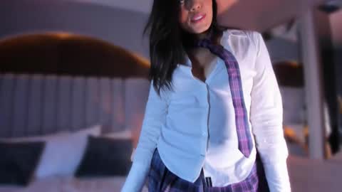 Snapshot of isabellax21 chatting on 02/04/26, 04:18 Isa online show from 02/04/26, 04:18