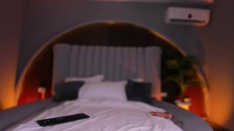 Snapshot of isabellax21 chatting on 02/12/26, 04:18 Isa online show from 02/12/26, 04:18