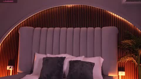 Snapshot of isabellax21 chatting on 03/17/26, 04:06 Isa online show from 03/17/26, 04:06