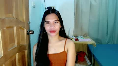 Snapshot of isabelle_amore chatting on 06/20/26, 08:55 Ysa online show from 06/20/26, 08:55