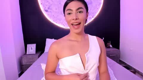 Isa online show from 03/06/25, 01:27