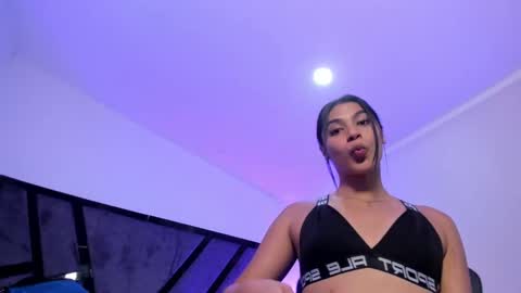 Isa online show from 09/12/25, 10:54